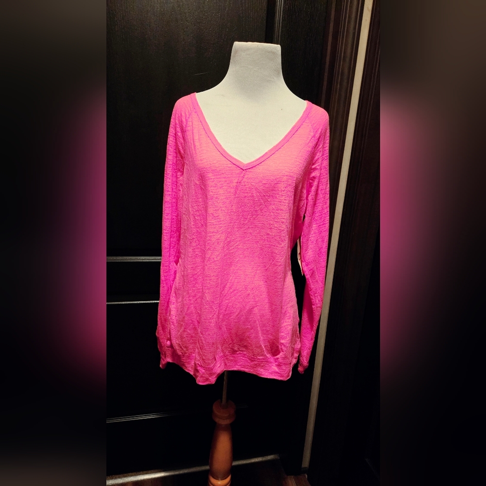 LEI Juniors Burnout style shirt